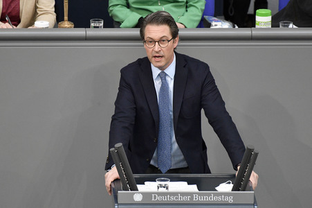 221. Sitzung des Deutschen Bundestages in Berlin