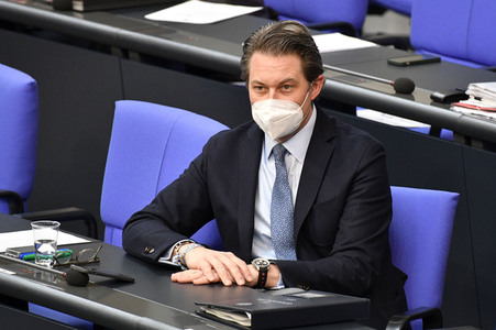 221. Sitzung des Deutschen Bundestages in Berlin