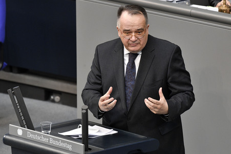 221. Sitzung des Deutschen Bundestages in Berlin