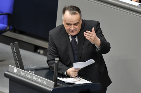 221. Sitzung des Deutschen Bundestages in Berlin