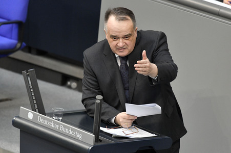 221. Sitzung des Deutschen Bundestages in Berlin