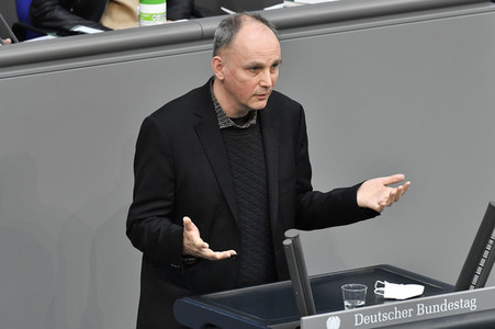 221. Sitzung des Deutschen Bundestages in Berlin