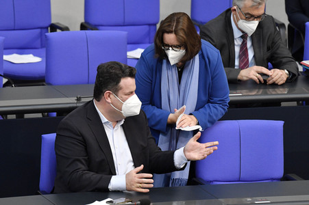 221. Sitzung des Deutschen Bundestages in Berlin