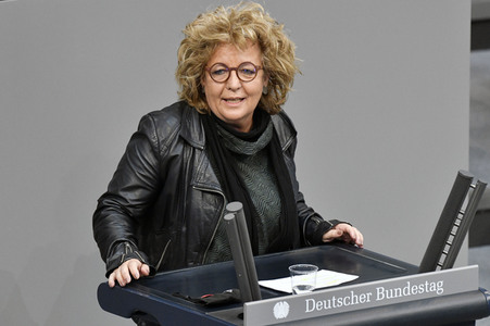 221. Sitzung des Deutschen Bundestages in Berlin