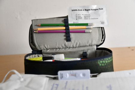 Symbolfoto Corona-Testpflicht an Schulen
