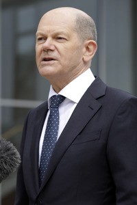 Olaf Scholz beim Besuch vom Vivantes-Klinikum in Berlin