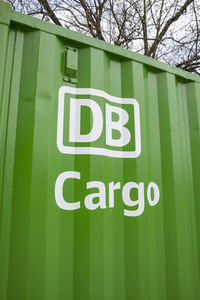 Grüner DB Container in Köln