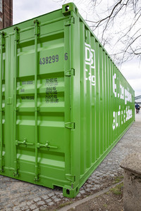 Grüner DB Container in Köln
