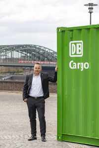 Grüner DB Container in Köln