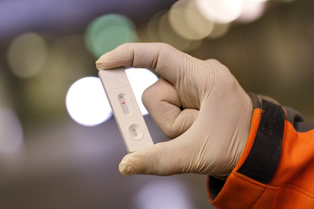 Symbolfoto Coronatest Drive-In