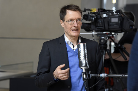 222. Sitzung des Deutschen Bundestages in Berlin