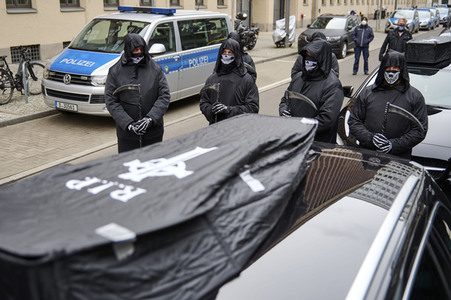 Gedenken an die Opfer der Schießstandaffäre in Berlin