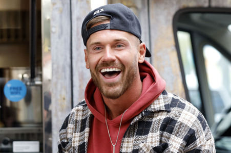 Eröffnung von 'Willi Herren’s Rievkooche Bud' in Köln