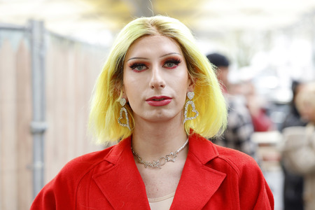 Eröffnung von 'Willi Herren’s Rievkooche Bud' in Köln