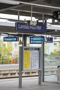 Der Hauptbahnhof in Landau
