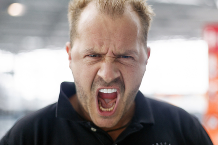 Willi Herren am Flughafen in Köln