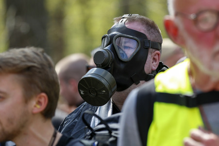 Demonstration gegen die bundesweite Verschärfung des Infektionsschutzgesetzes in Berlin