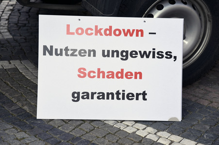 Demonstration gegen die bundesweite Verschärfung des Infektionsschutzgesetzes in München