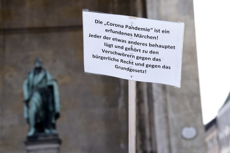 Demonstration gegen die bundesweite Verschärfung des Infektionsschutzgesetzes in München