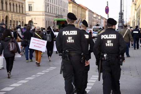 Demonstration gegen die bundesweite Verschärfung des Infektionsschutzgesetzes in München