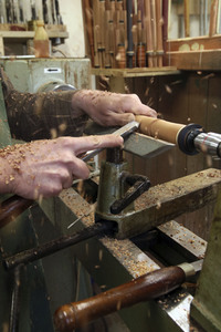 Traditionelle Handwerke - Der Instrumentenbauer