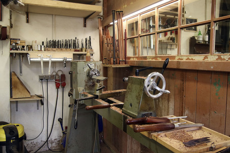 Traditionelle Handwerke - Der Instrumentenbauer