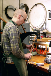 Traditionelle Handwerke - Der Instrumentenbauer