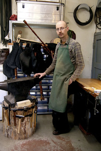 Traditionelle Handwerke - Der Instrumentenbauer