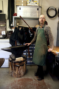 Traditionelle Handwerke - Der Instrumentenbauer