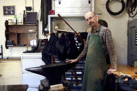 Traditionelle Handwerke - Der Instrumentenbauer