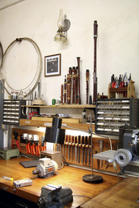 Traditionelle Handwerke - Der Instrumentenbauer