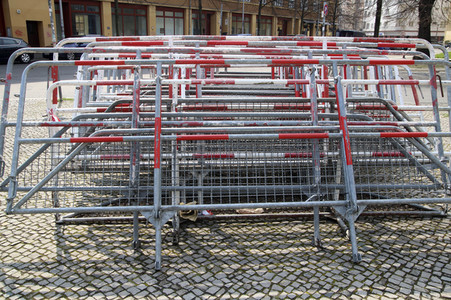 Symbolfoto Absperrgitter