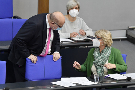 225. Sitzung des Deutschen Bundestages in Berlin