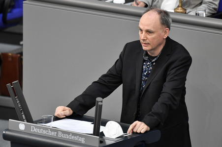 225. Sitzung des Deutschen Bundestages in Berlin