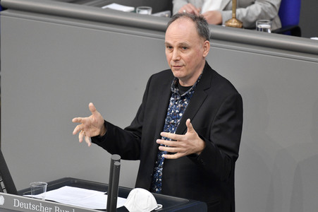 225. Sitzung des Deutschen Bundestages in Berlin