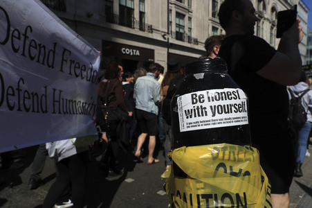 Corona-Demo in London