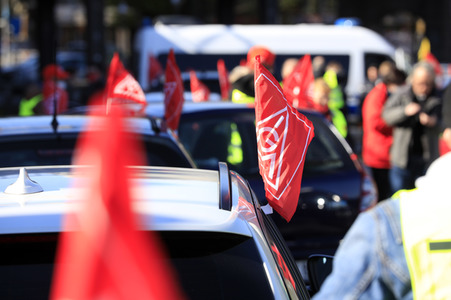 Aktion der IG-Metall 'Gleiche Arbeit - gleicher Lohn' in Berlin