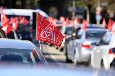 Aktion der IG-Metall 'Gleiche Arbeit - gleicher Lohn' in Berlin