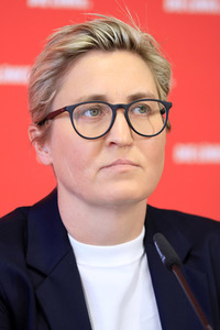 Pressekonferenz mit Susanne Hennig-Wellsow in Berlin