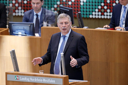 125. Plenarsitzung des Landtages Nordrhein-Westfalen in Düsseldorf