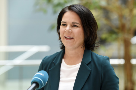 Pressestatement mit Annalena Baerbock in Berlin