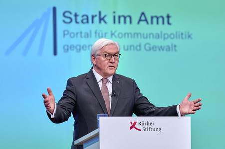 Freischaltung des Onlineportals 'Stark im Amt' in Berlin