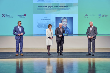 Freischaltung des Onlineportals 'Stark im Amt' in Berlin