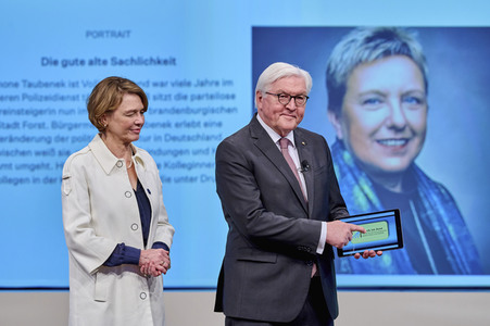 Freischaltung des Onlineportals 'Stark im Amt' in Berlin