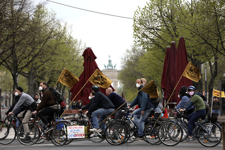 Fahrraddemo zum 1. Mai in Berlin