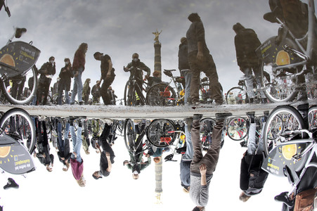 Fahrraddemo zum 1. Mai in Berlin