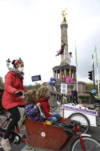Fahrraddemo zum 1. Mai in Berlin