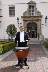 Aktion 'Paukenschlag gegen die Einsamkeit' in München