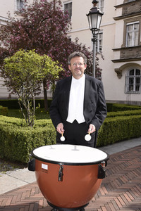 Aktion 'Paukenschlag gegen die Einsamkeit' in München