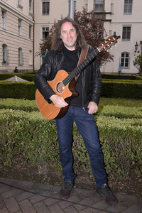 Aktion 'Paukenschlag gegen die Einsamkeit' in München